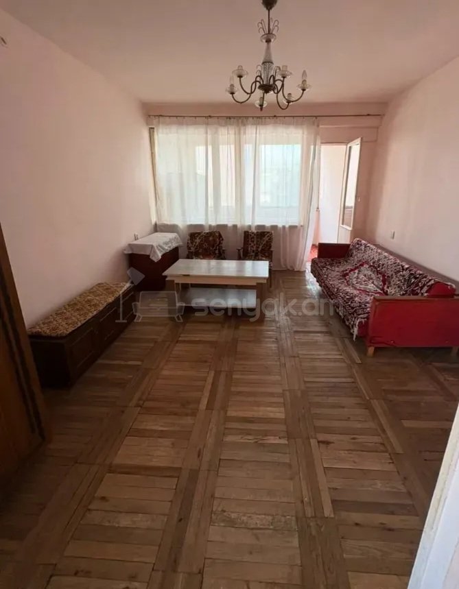 1 Սենյականոց Բնակարան Քարե Շենքում, 48քմ, 5/5 հարկ, Պետական Վիճակում