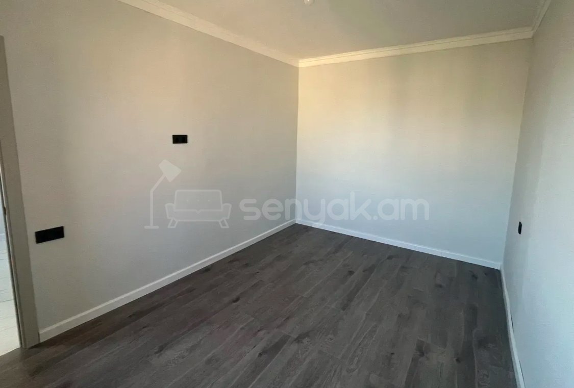 2 Սենյականոց Բնակարան, 33քմ, 7/9 հարկ, Կապիտալ Վերանորոգված