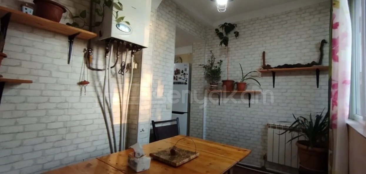 2 Սենյականոց Բնակարան, 62քմ, 3/4 հարկ, Կապիտալ Վերանորոգված