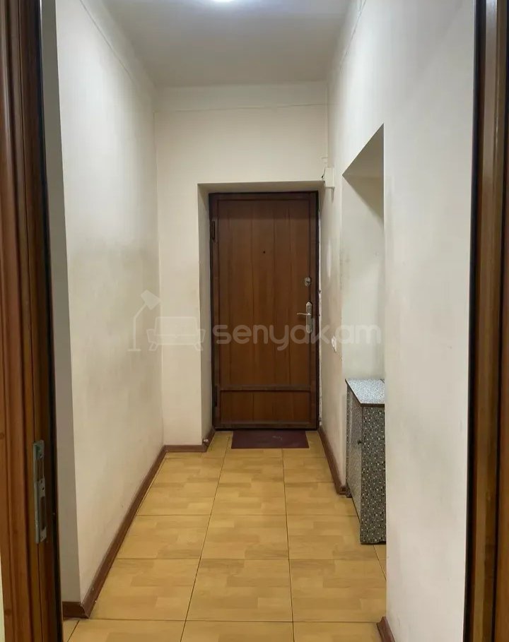 2 Սենյականոց Բնակարան Քարե Շենքում, 60քմ, 1/5 հարկ, Կոսմետիկ Վերանորոգված, Կահավորված
