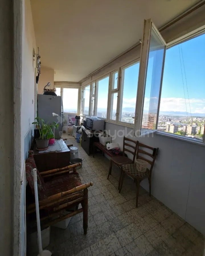 3 Սենյականոց Բնակարան, 98քմ, 14/16 հարկ, Կոսմետիկ Վերանորոգված