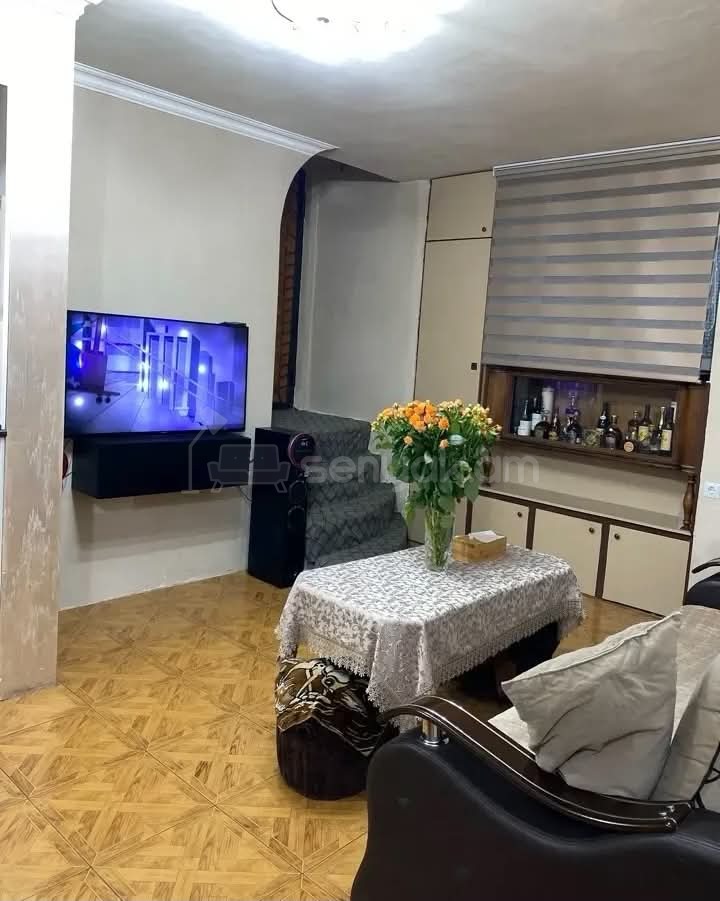 4 Սենյականոց Բնակարան Քարե Շենքում, 67քմ, 1/5 հարկ, Կոսմետիկ Վերանորոգված