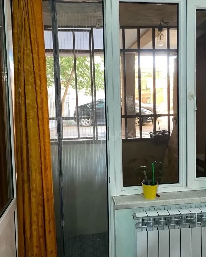 4 Սենյականոց Բնակարան Քարե Շենքում, 67քմ, 1/5 հարկ, Կոսմետիկ Վերանորոգված