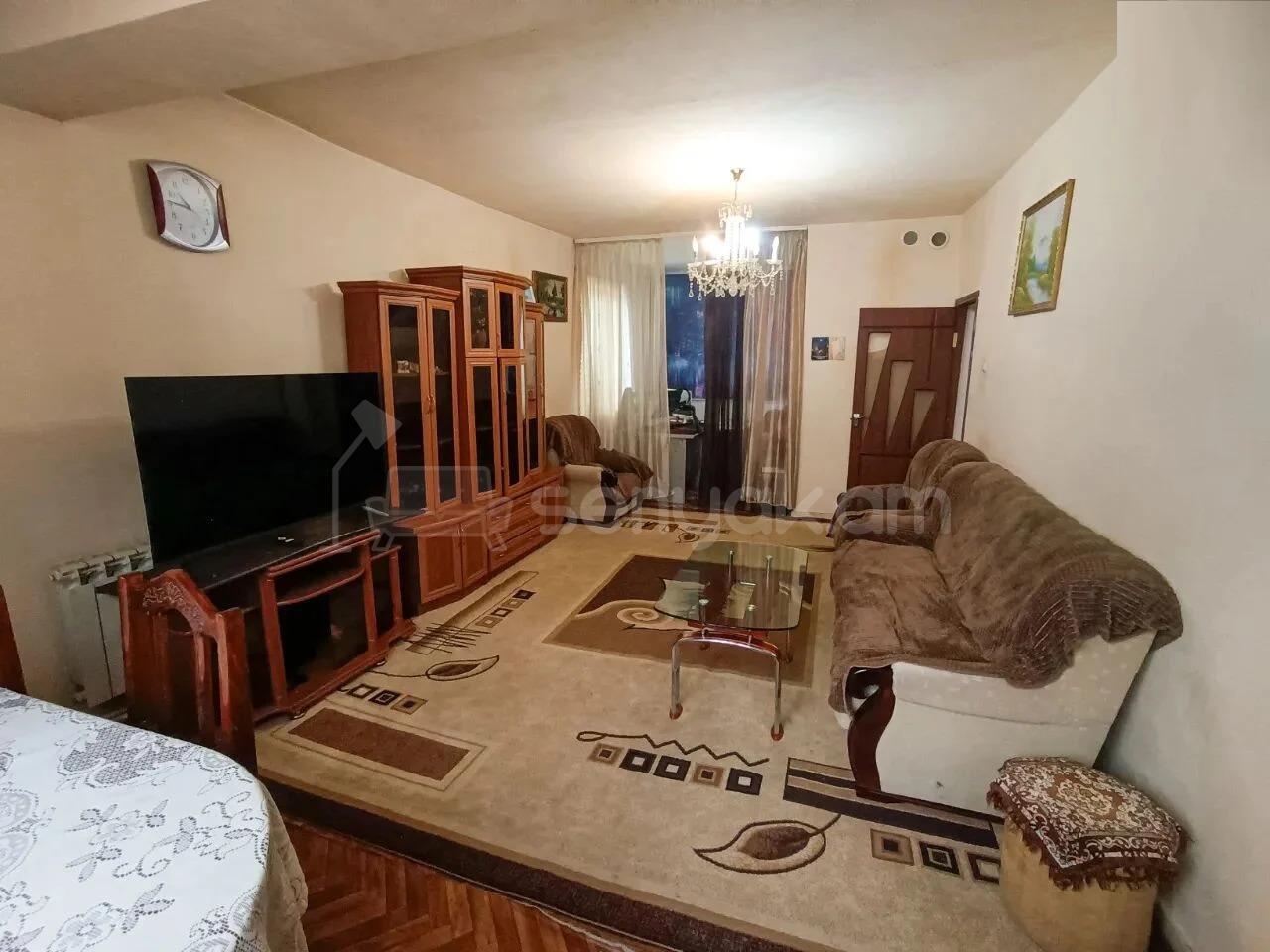 3 Սենյականոց Բնակարան Քարե Շենքում, 68քմ, 5/5 հարկ, Նորմալ Վիճակում