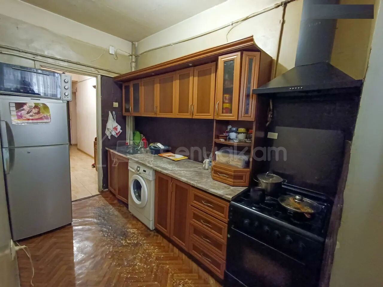 3 Սենյականոց Բնակարան Քարե Շենքում, 68քմ, 5/5 հարկ, Նորմալ Վիճակում