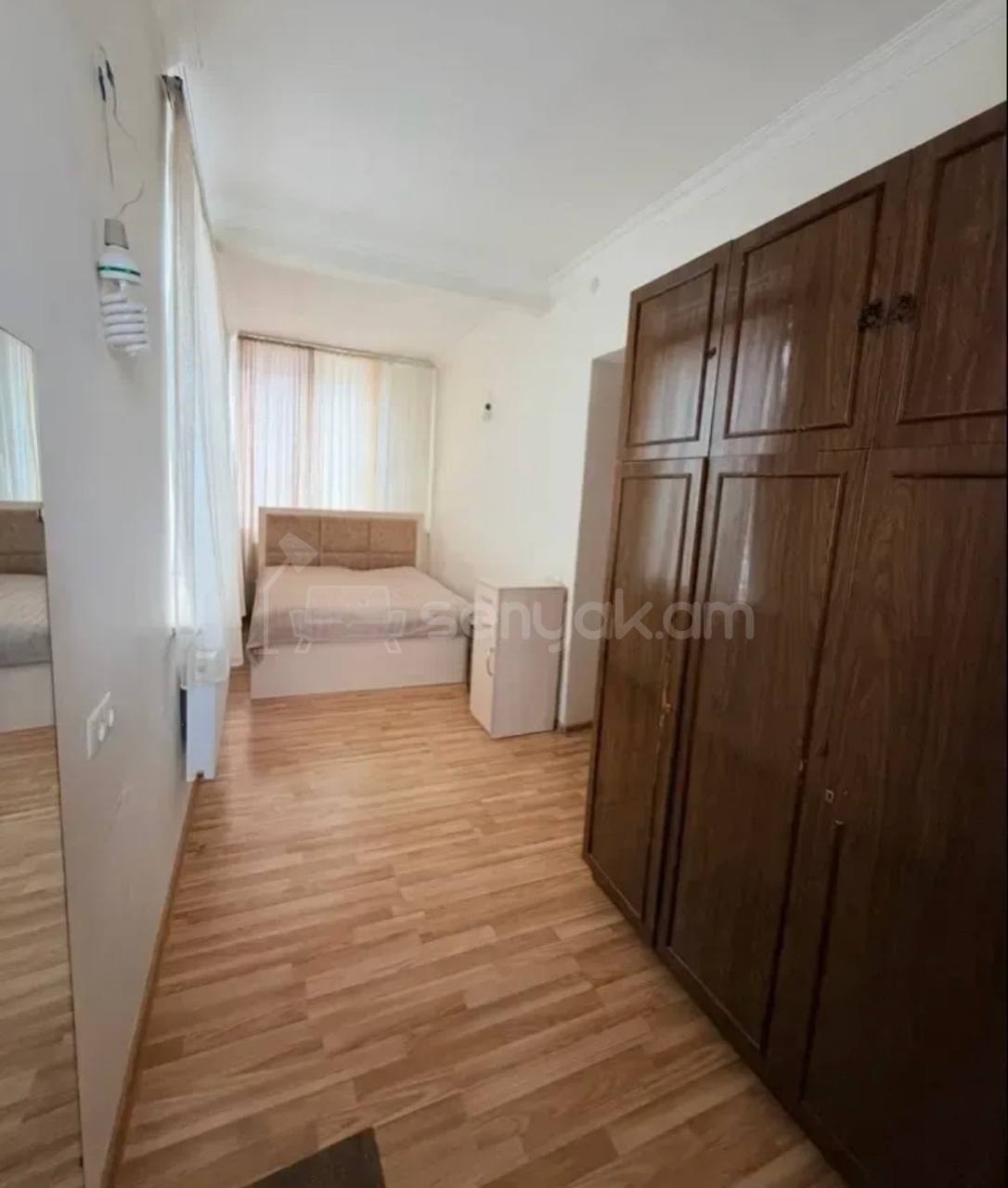 1 Սենյականոց Բնակարան Քարե Շենքում, 48քմ, 3/5 հարկ, Կոսմետիկ Վերանորոգված