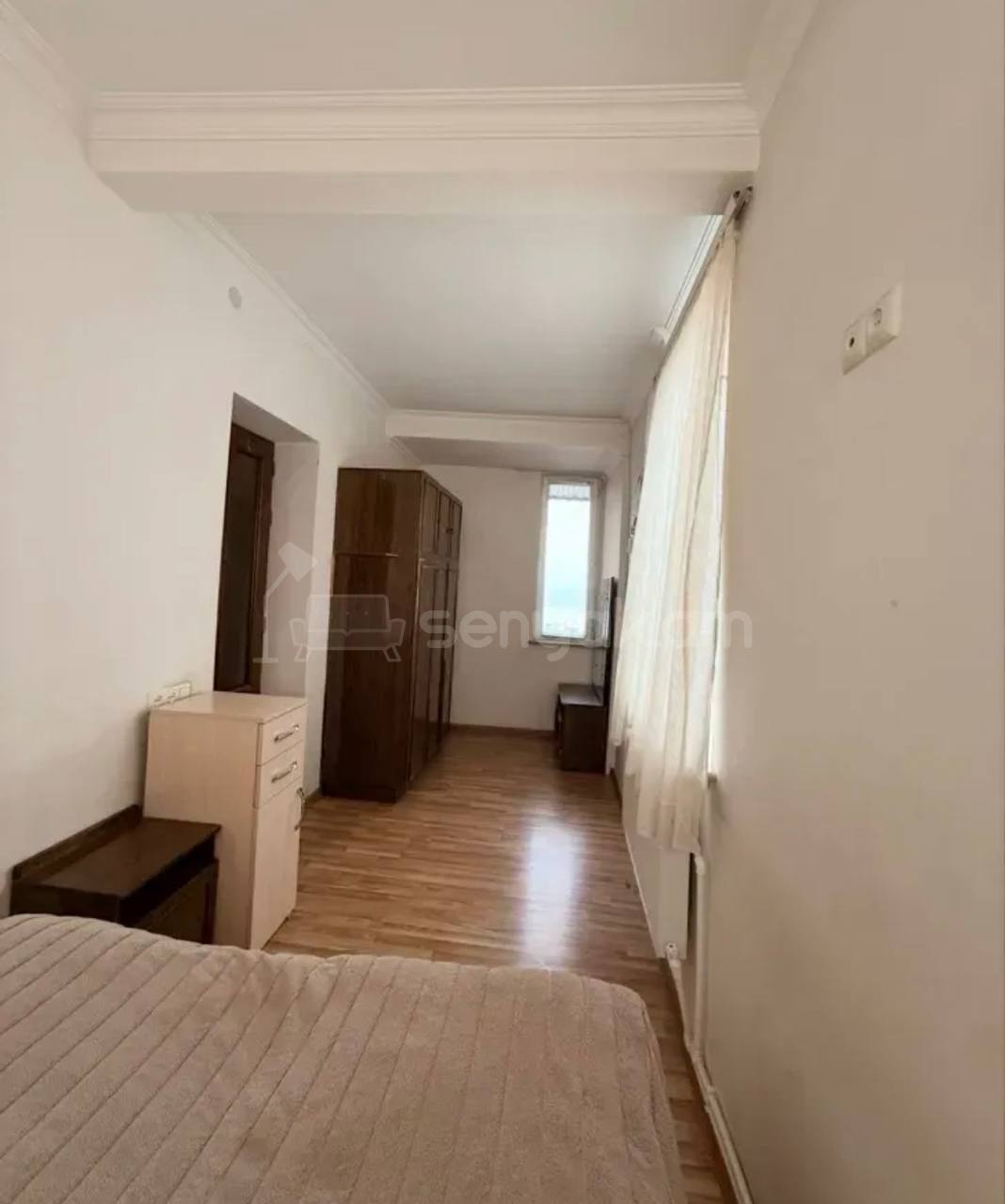 1 Սենյականոց Բնակարան Քարե Շենքում, 48քմ, 3/5 հարկ, Կոսմետիկ Վերանորոգված