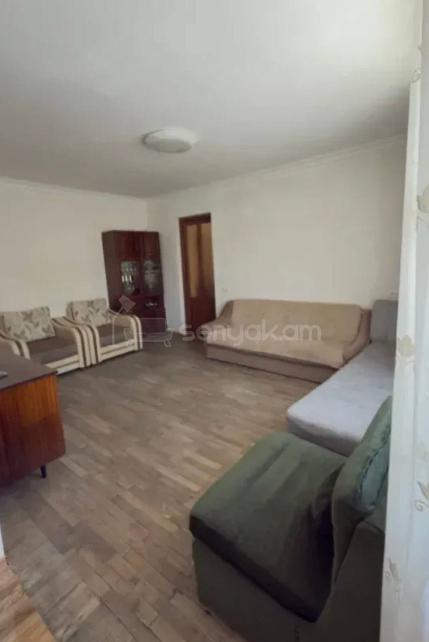1 Սենյականոց Բնակարան Քարե Շենքում, 48քմ, 3/5 հարկ, Կոսմետիկ Վերանորոգված