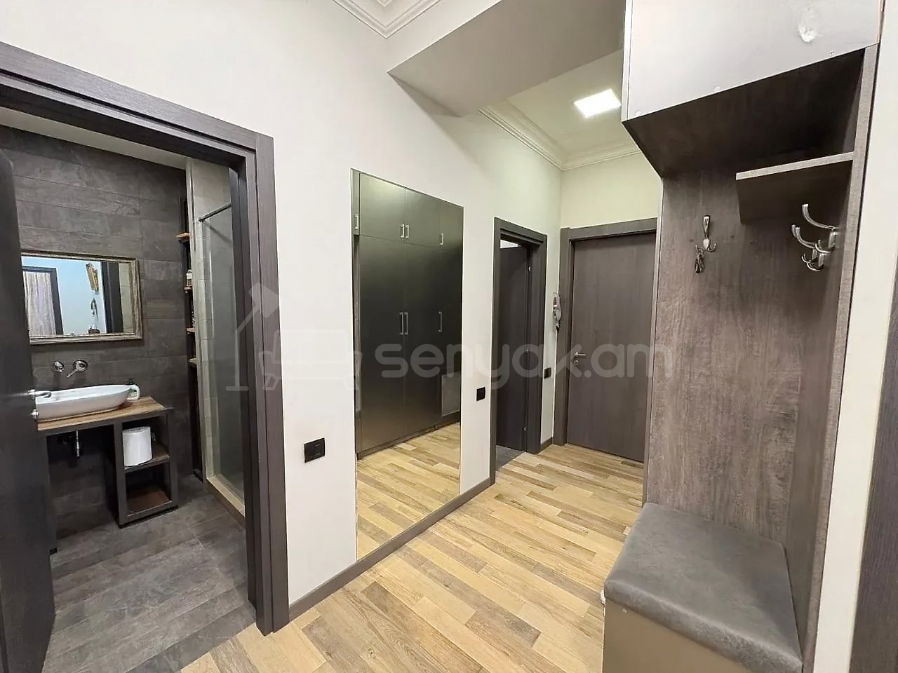 3 Սենյականոց Բնակարան Նորակառույցում, 90քմ, 3/9 հարկ, Կապիտալ Վերանորոգված