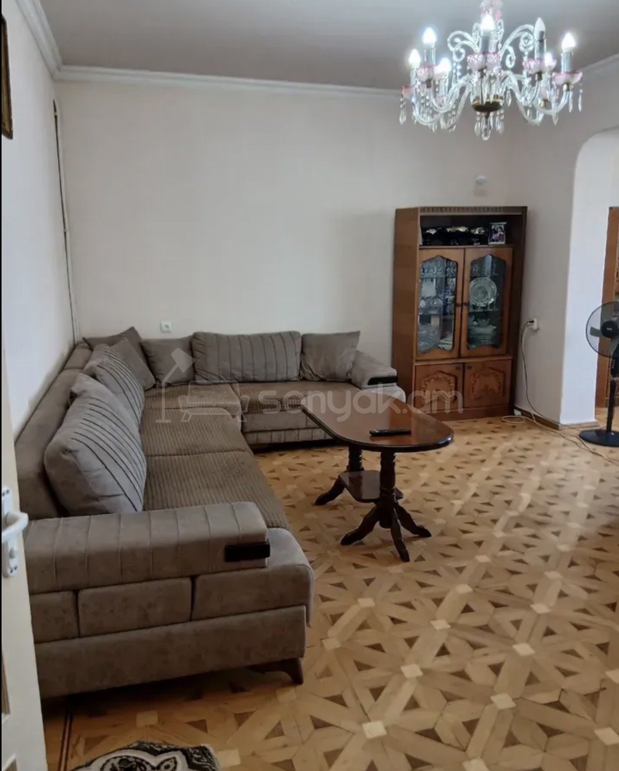 3 Սենյականոց Բնակարան, 110քմ, 6/9 հարկ, Նորմալ Վիճակում