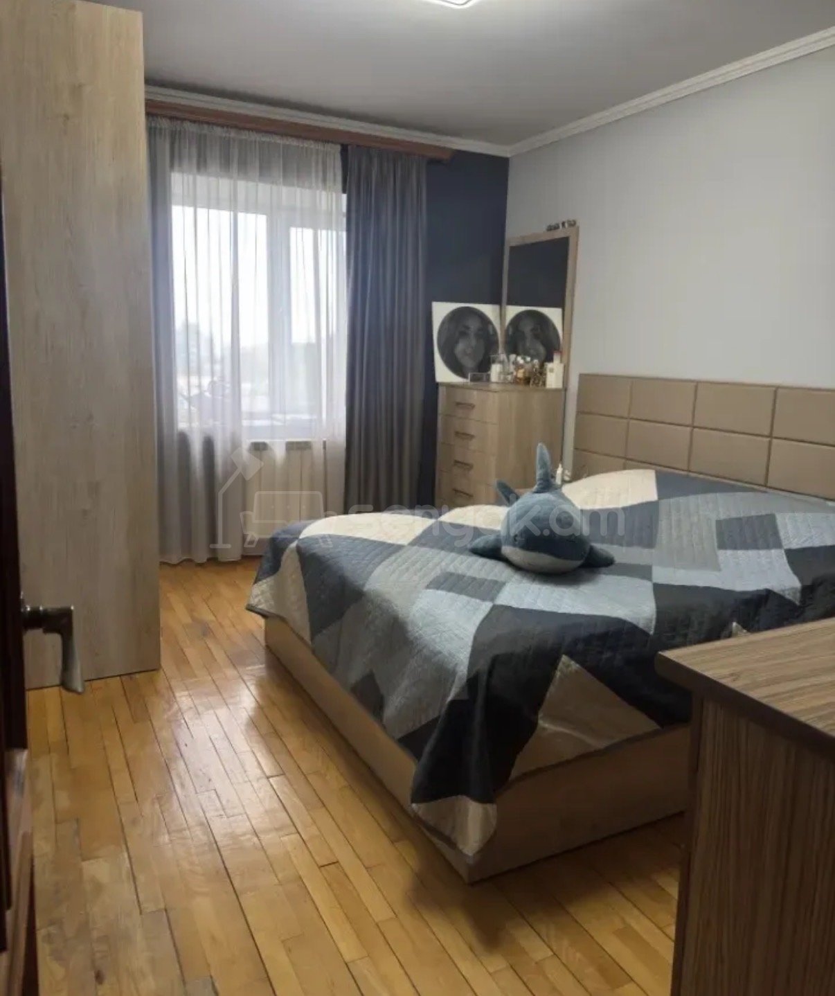 3 Սենյականոց Բնակարան Քարե Շենքում, 74քմ, 4/4 հարկ, Նորմալ Վիճակում