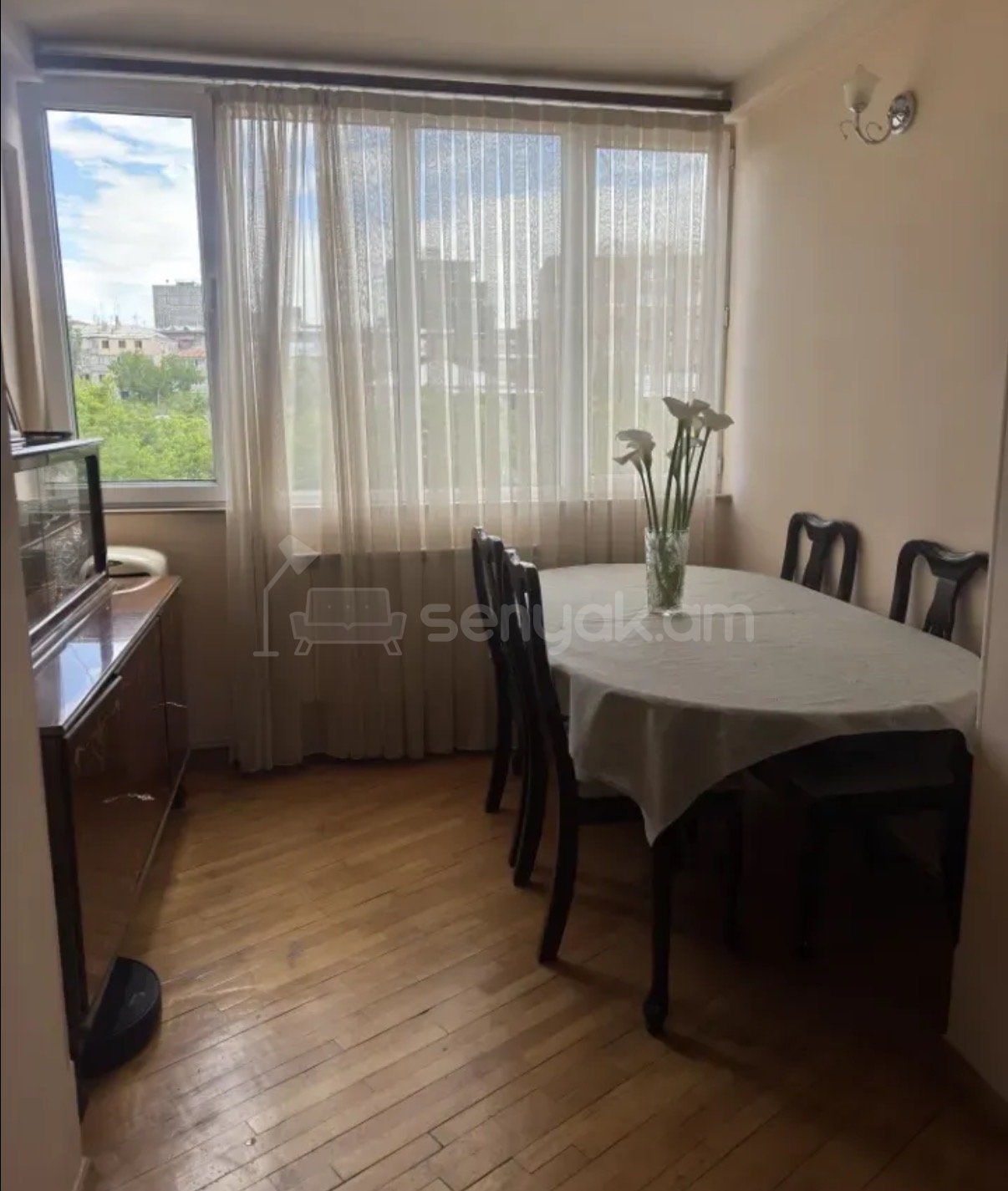 3 Սենյականոց Բնակարան Քարե Շենքում, 74քմ, 4/4 հարկ, Նորմալ Վիճակում