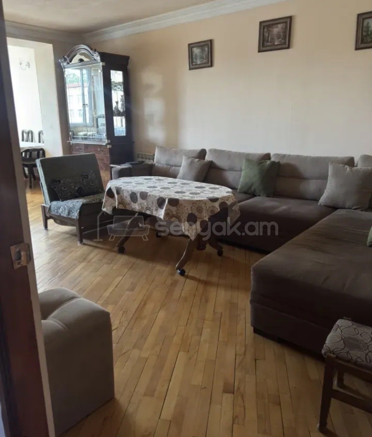 3 Սենյականոց Բնակարան Քարե Շենքում, 74քմ, 4/4 հարկ, Նորմալ Վիճակում