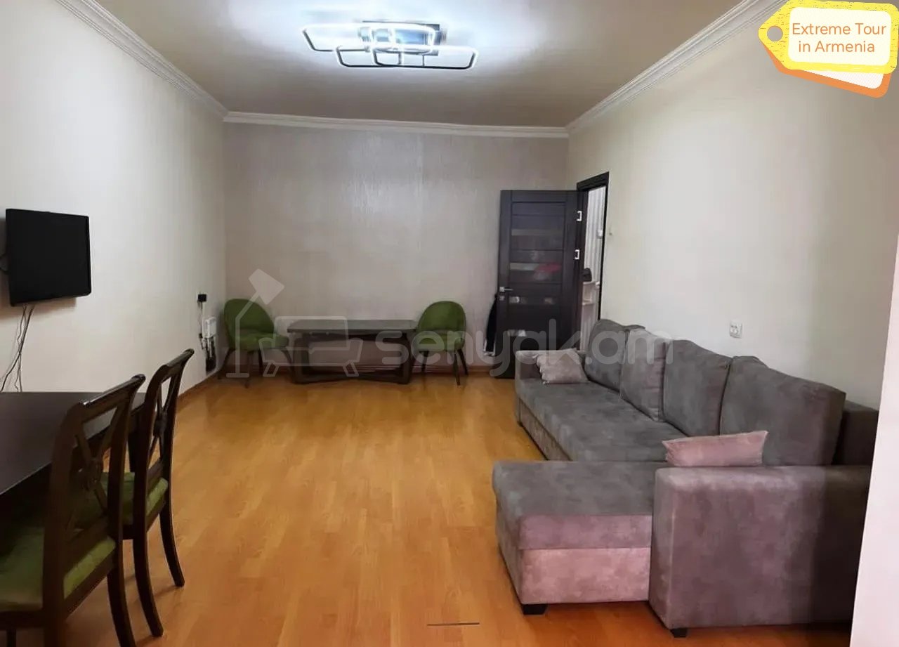 2 Սենյականոց Բնակարան Քարե Շենքում, 52քմ, 4/5 հարկ, Նորմալ Վիճակում, Կահավորված, Արևկող