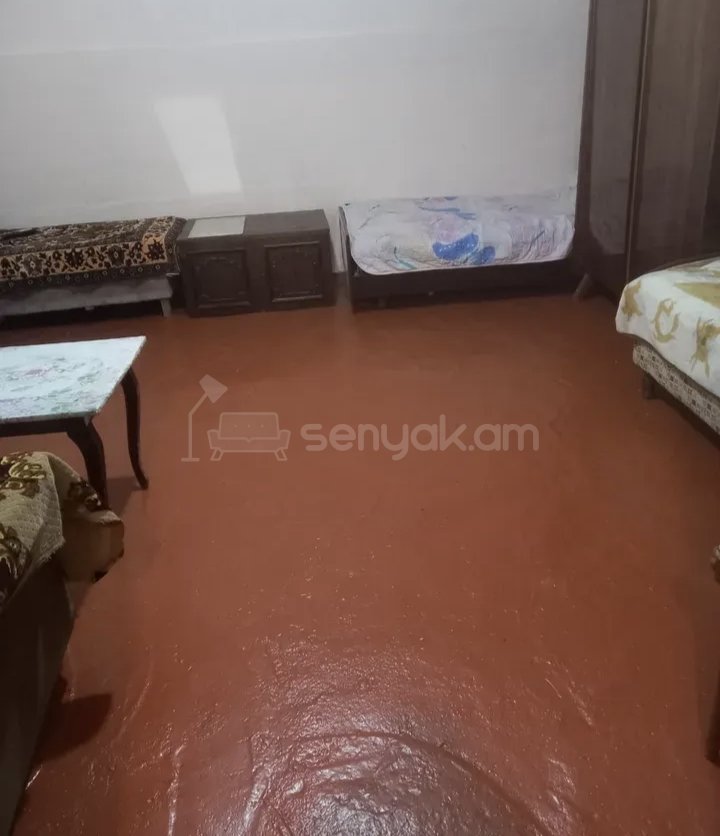 1 Սենյականոց Բնակարան Քարե Շենքում, 30քմ, 1/1 հարկ, Նորմալ Վիճակում, Կահավորված, Արևկող