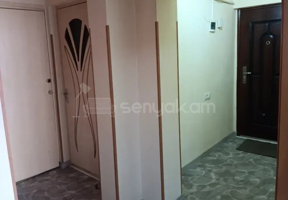1 Սենյականոց Բնակարան, 55քմ, 4/9 հարկ, Կապիտալ Վերանորոգված
