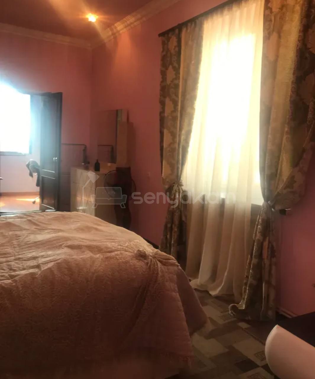 3 Սենյականոց Բնակարան Քարե Շենքում, 85քմ, 5/5 հարկ, Կոսմետիկ Վերանորոգված