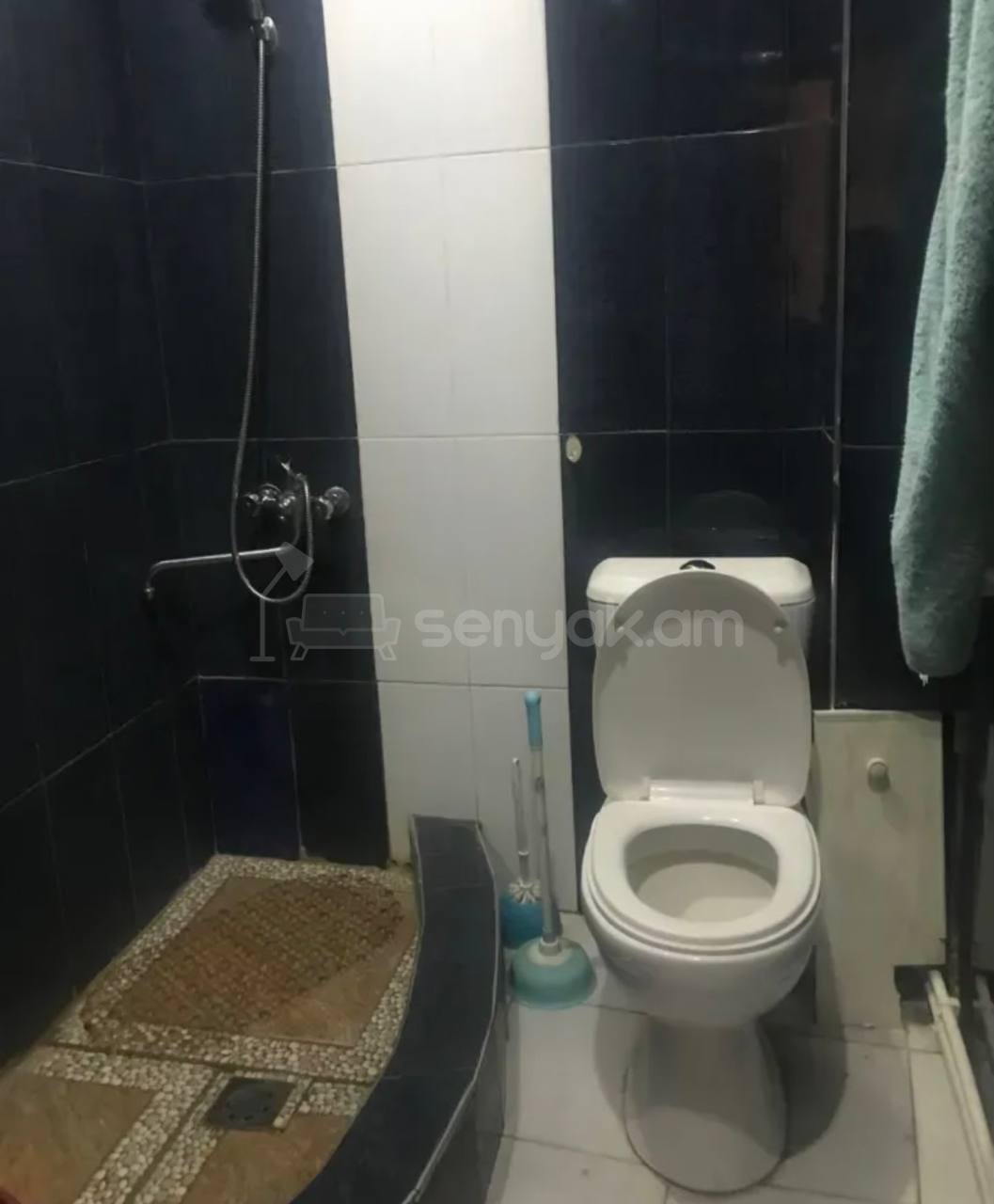 3 Սենյականոց Բնակարան Քարե Շենքում, 85քմ, 5/5 հարկ, Կոսմետիկ Վերանորոգված, Կահավորված