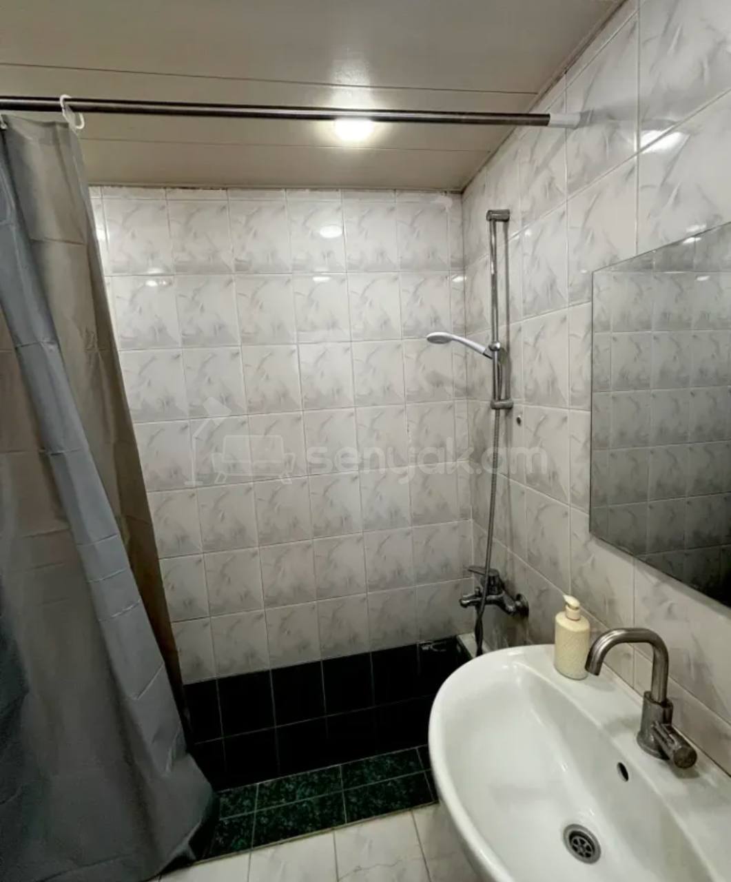 2 Սենյականոց Բնակարան Քարե Շենքում, 70քմ, 3/5 հարկ, Կապիտալ Վերանորոգված, Կահավորված