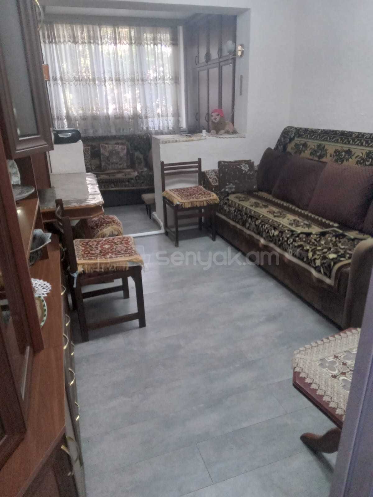 1 Սենյականոց Բնակարան Քարե Շենքում, 35քմ, 2/5 հարկ, Կապիտալ Վերանորոգված, Կահավորված, Արևկող