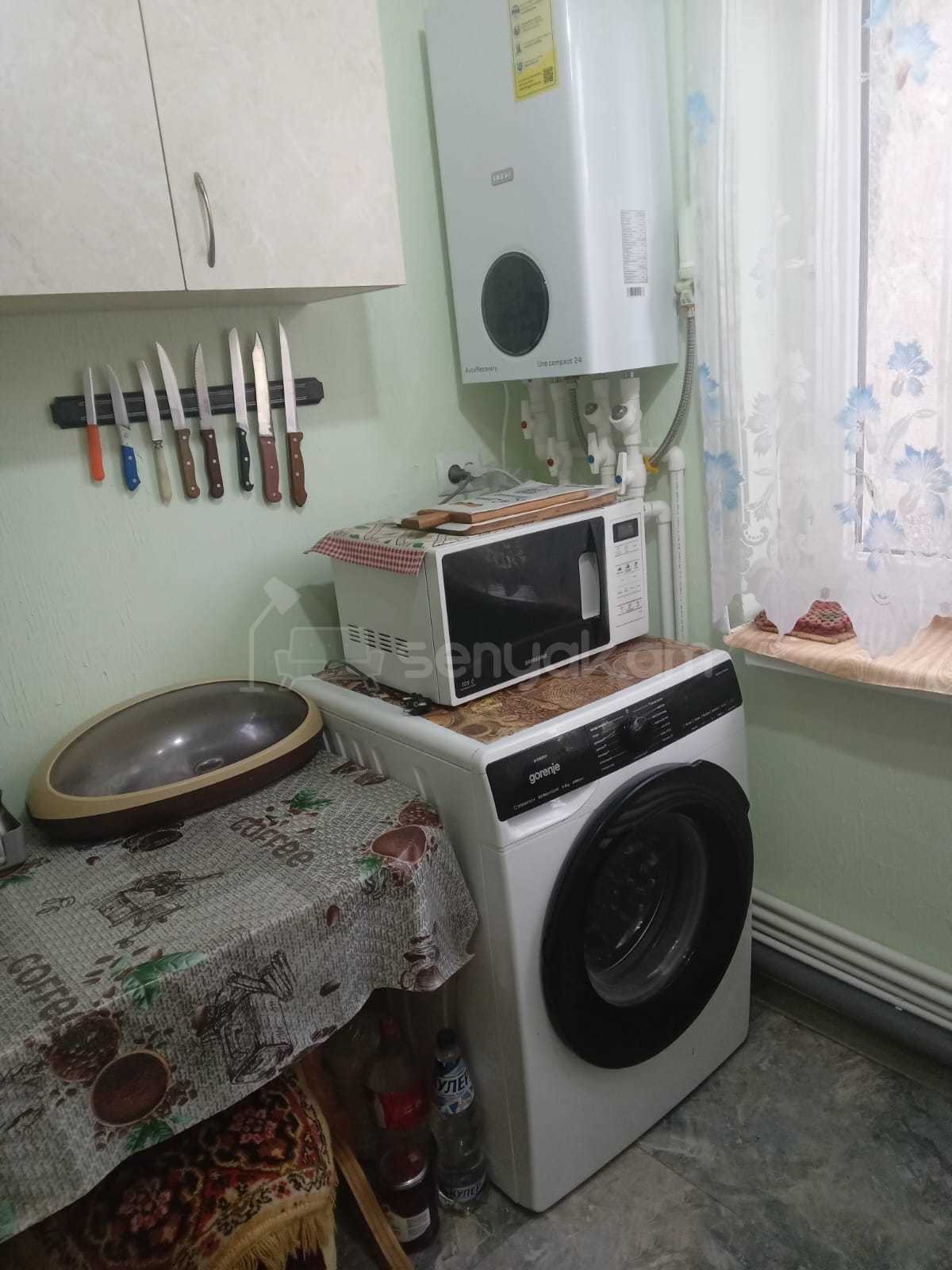 1 Սենյականոց Բնակարան Քարե Շենքում, 35քմ, 2/5 հարկ, Կապիտալ Վերանորոգված, Կահավորված, Արևկող