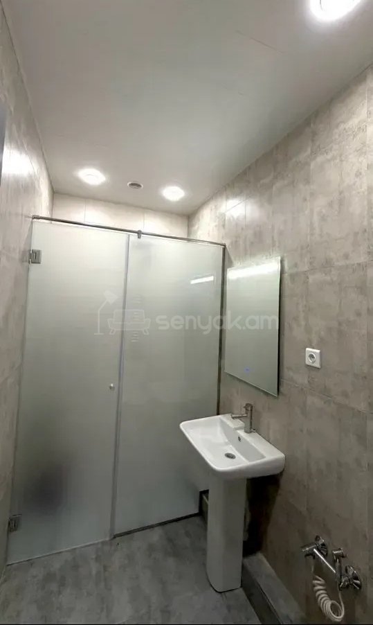 2 Սենյականոց Բնակարան Նորակառույցում, 57քմ, 7/8 հարկ, Դիզայներական Վերանորոգված, Կահավորված, Արևկող