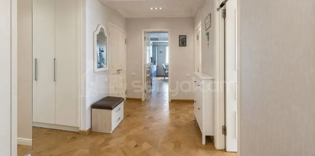 3 Սենյականոց Բնակարան, 106քմ, 8/9 հարկ, Կապիտալ Վերանորոգված