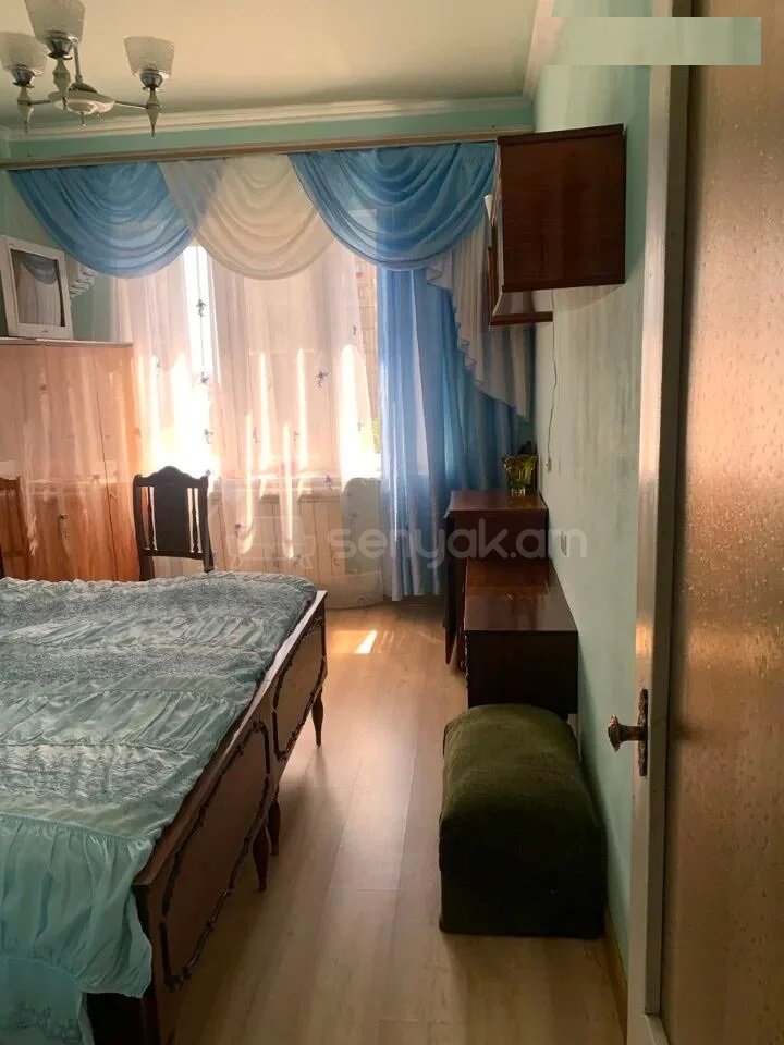 3 Սենյականոց Բնակարան, 73քմ, 6/9 հարկ, Նորմալ Վիճակում