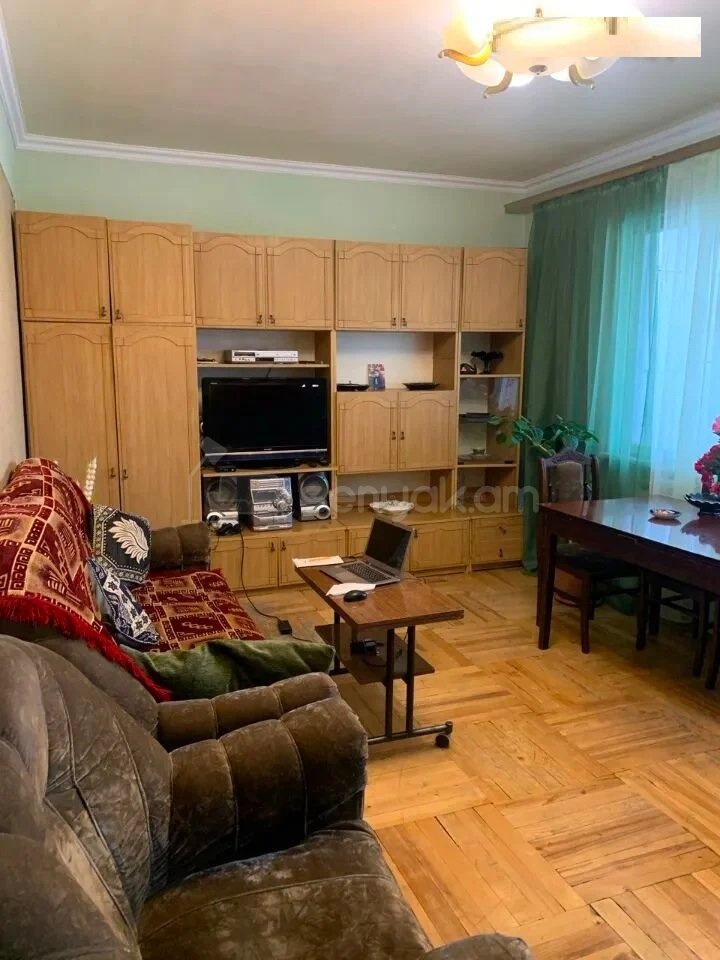 3 Սենյականոց Բնակարան, 73քմ, 6/9 հարկ, Նորմալ Վիճակում