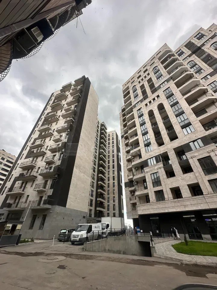 3 Սենյականոց Բնակարան Նորակառույցում, 90քմ, 9/16 հարկ, Զրոյական Վիճակում