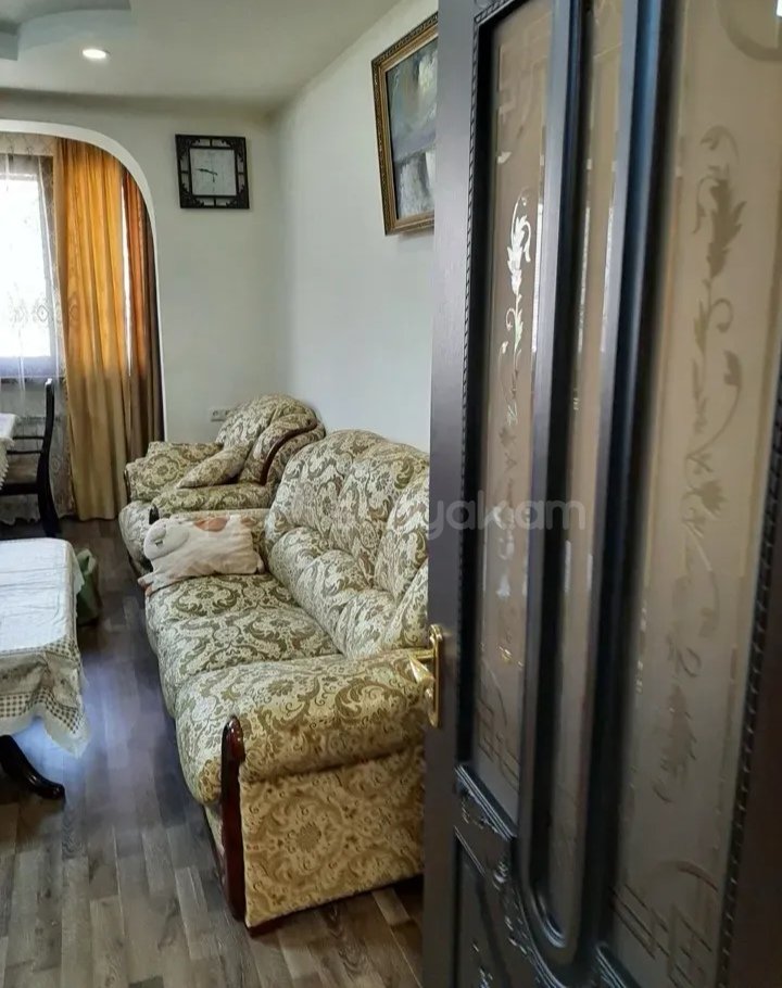 3 Սենյականոց Բնակարան, 80քմ, 4/9 հարկ, Նորմալ Վիճակում, Կահավորված