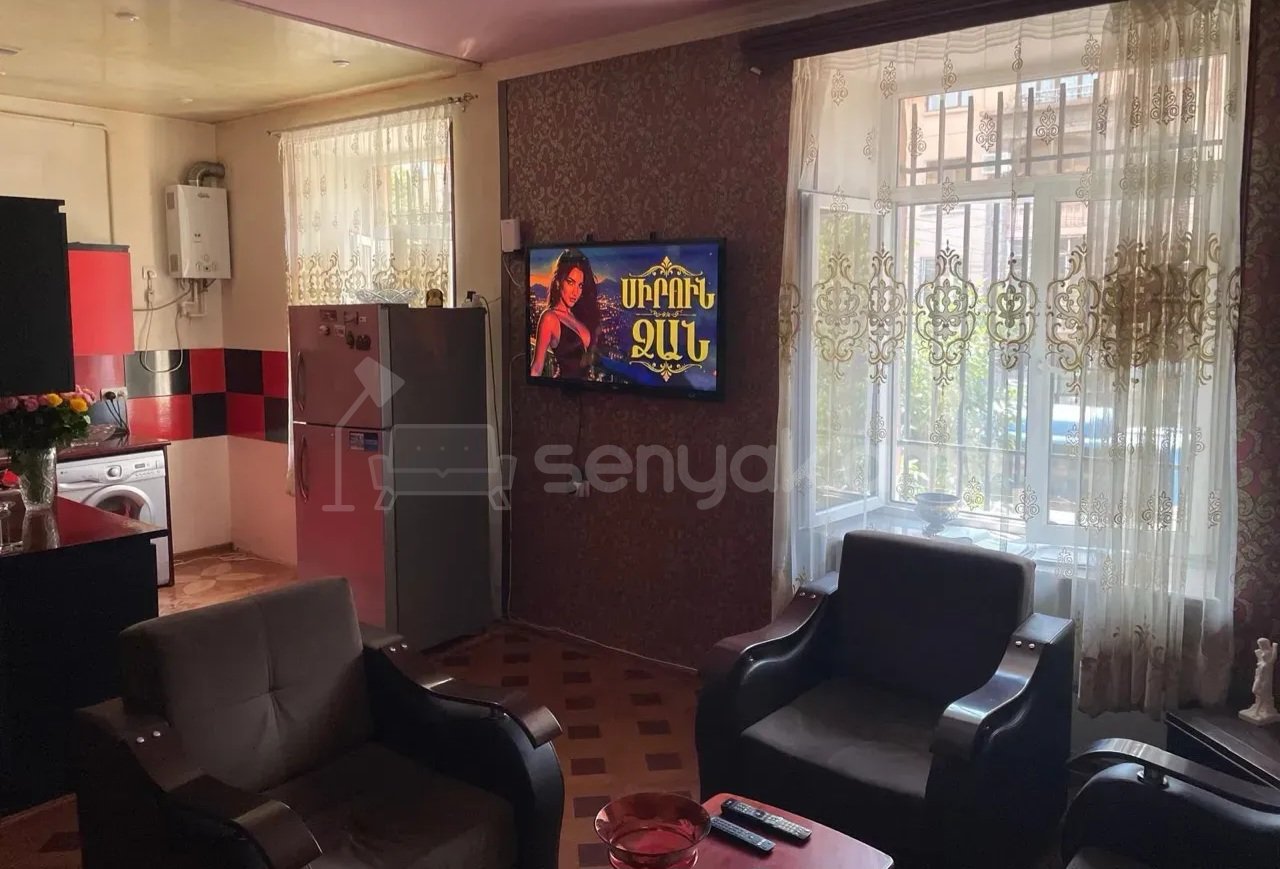 2 Սենյականոց Բնակարան Քարե Շենքում, 55քմ, 1/5 հարկ, Կապիտալ Վերանորոգված, Կահավորված