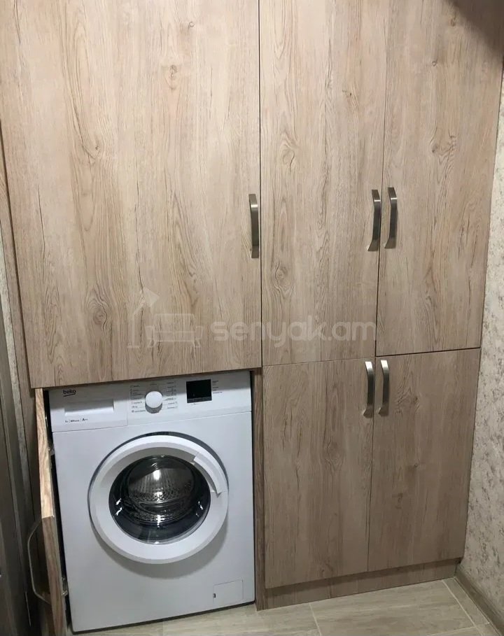 1 Սենյականոց Բնակարան Քարե Շենքում, 35քմ, 3/5 հարկ, Կապիտալ Վերանորոգված, Կահավորված