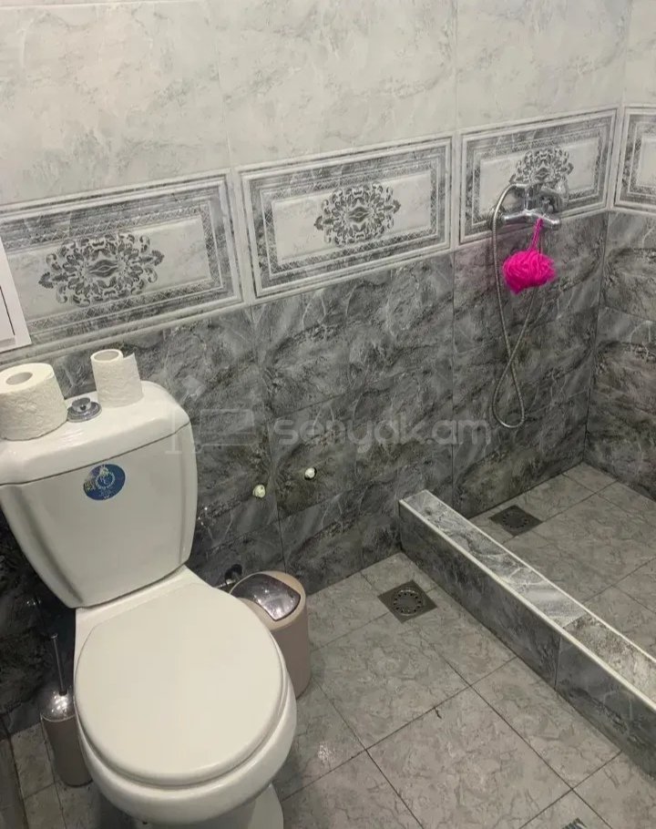 3 Սենյականոց Բնակարան, 90քմ, 2/9 հարկ, Կոսմետիկ Վերանորոգված, Կահավորված