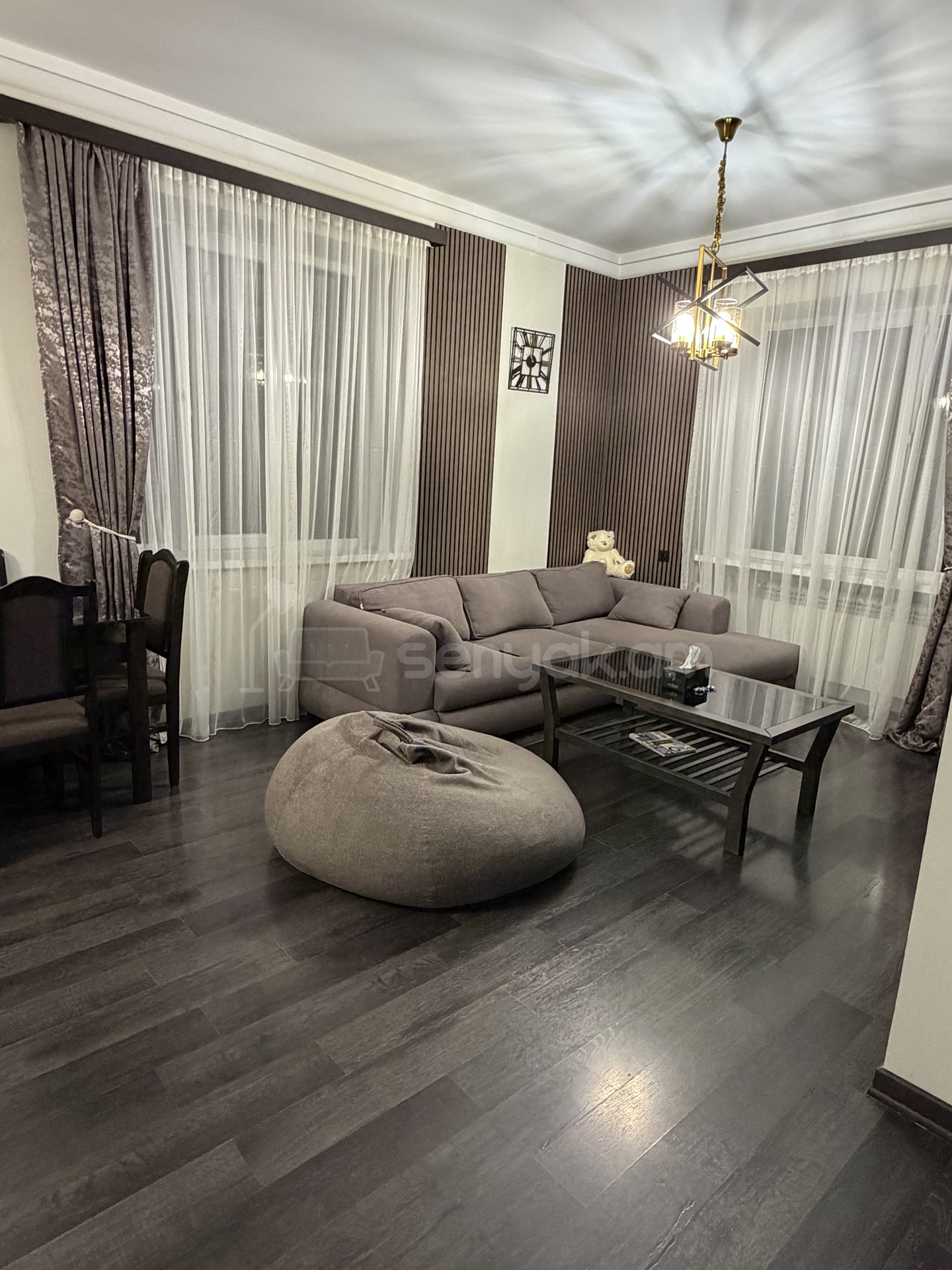 1 Սենյականոց Բնակարան Նորակառույցում, 55քմ, 3/3 հարկ, Կապիտալ Վերանորոգված, Կահավորված, Արևկող