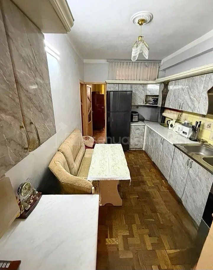 3 Սենյականոց Բնակարան Քարե Շենքում, 75քմ, 2/16 հարկ, Կապիտալ Վերանորոգված, Կահավորված