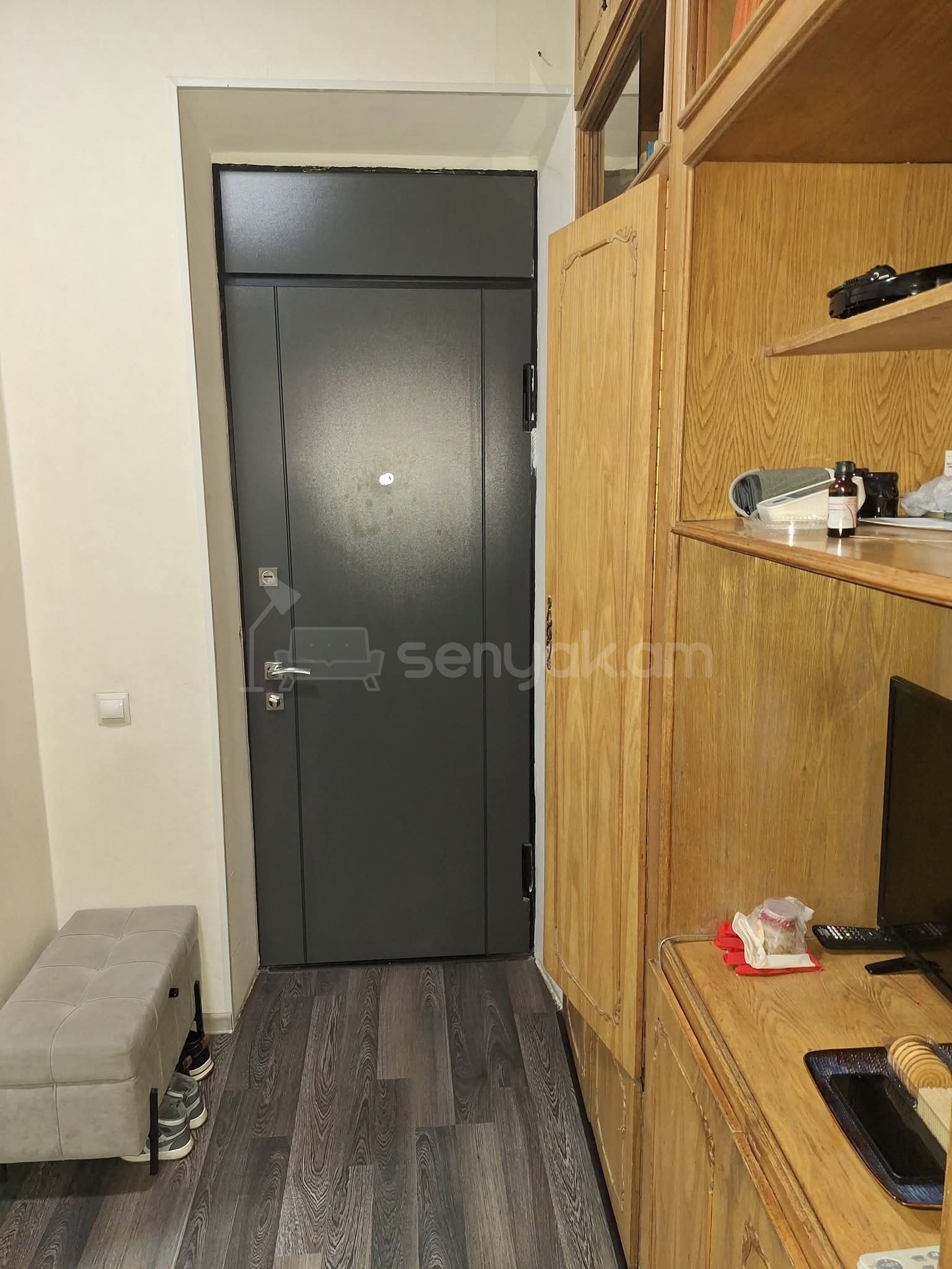 3 Սենյականոց Բնակարան Քարե Շենքում, 77քմ, 4/4 հարկ, Կապիտալ Վերանորոգված