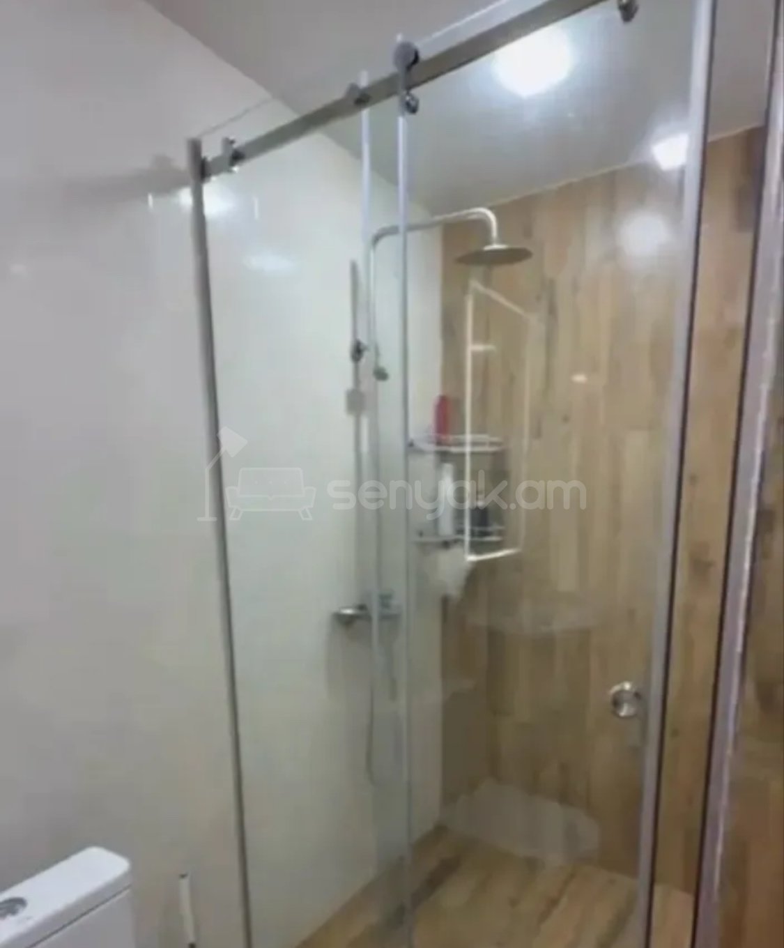 2 Սենյականոց Բնակարան Քարե Շենքում, 51քմ, 5/5 հարկ, Կապիտալ Վերանորոգված