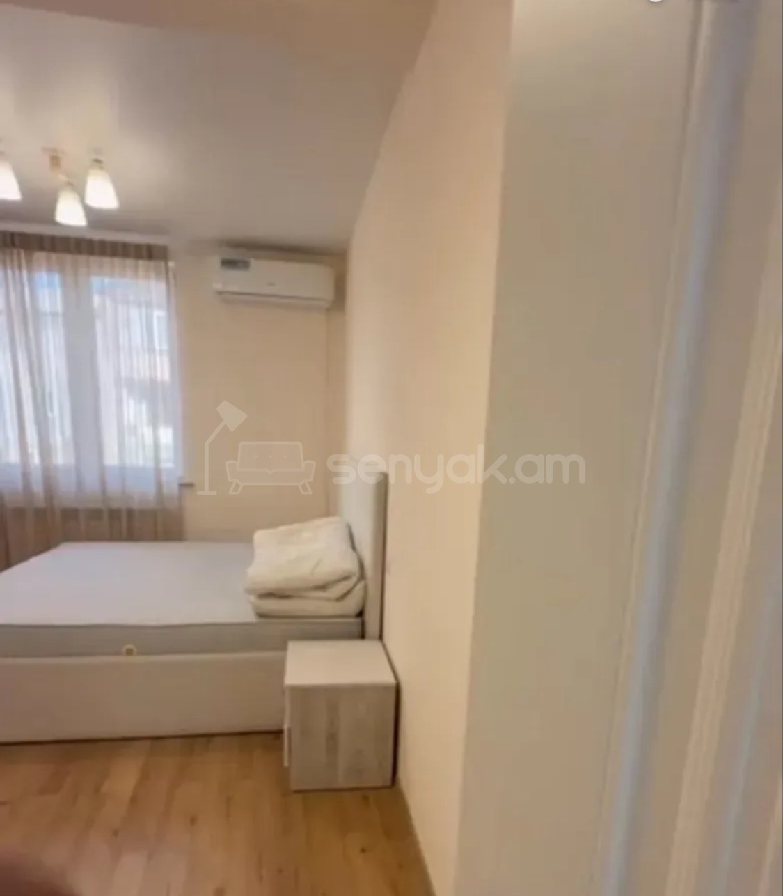2 Սենյականոց Բնակարան Քարե Շենքում, 51քմ, 5/5 հարկ, Կապիտալ Վերանորոգված