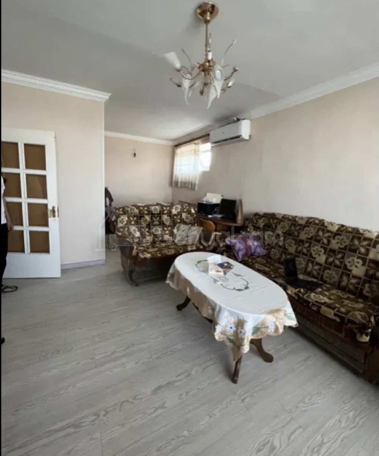 2 Սենյականոց Բնակարան Քարե Շենքում, 65քմ, 5/5 հարկ, Կապիտալ Վերանորոգված