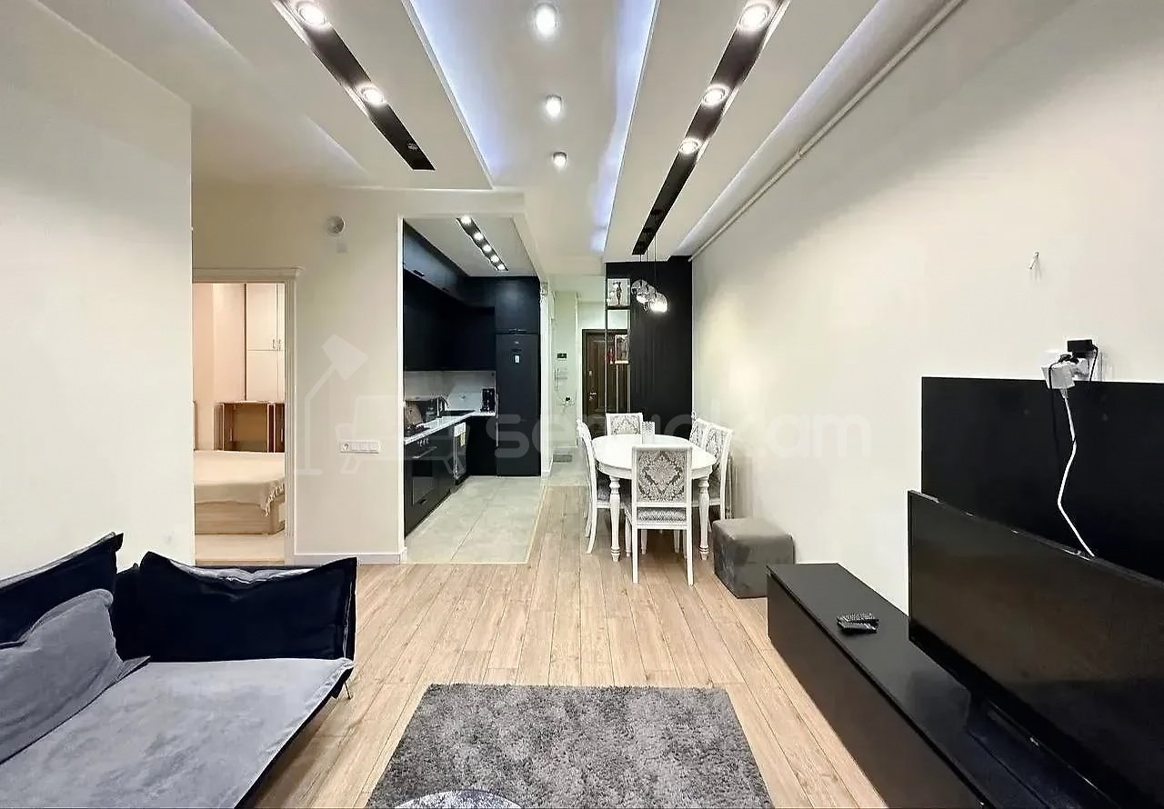 2 Սենյականոց Բնակարան Նորակառույցում, 70քմ, 3/17 հարկ, Կապիտալ Վերանորոգված