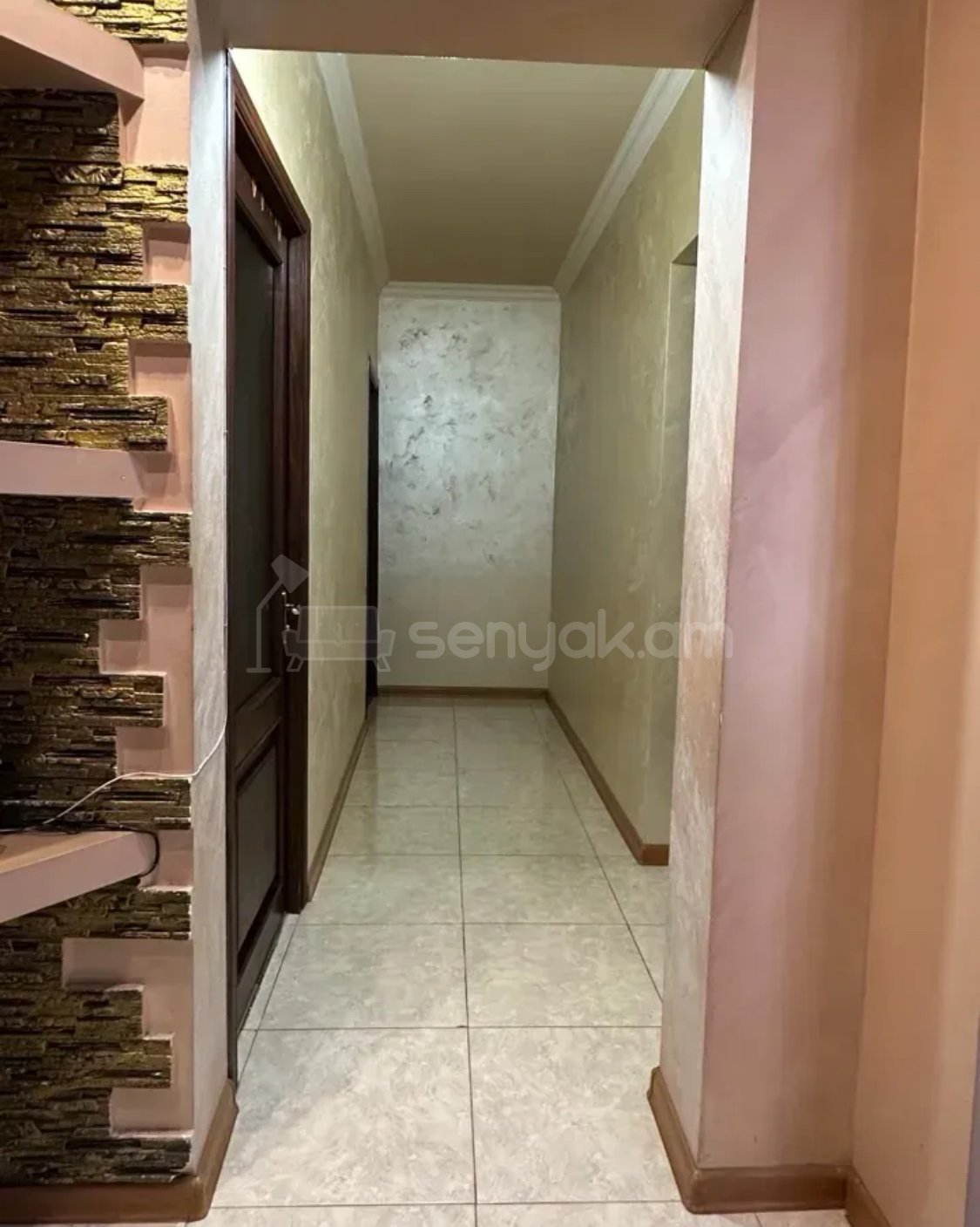 4 Սենյականոց Բնակարան, 92քմ, 1/9 հարկ, Կապիտալ Վերանորոգված