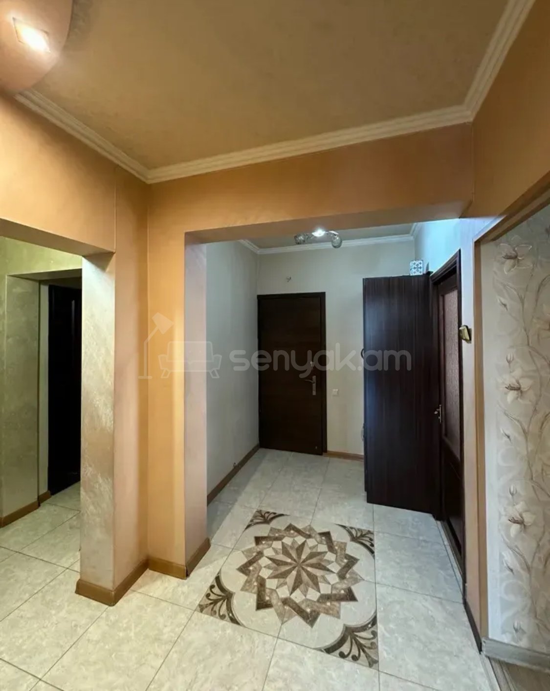 4 Սենյականոց Բնակարան, 92քմ, 1/9 հարկ, Կապիտալ Վերանորոգված