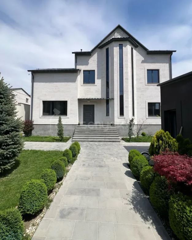 6 Սենյականոց Շքեղ Առանձնատուն, 550քմ, Լողավազանով, Ավտոտնակով