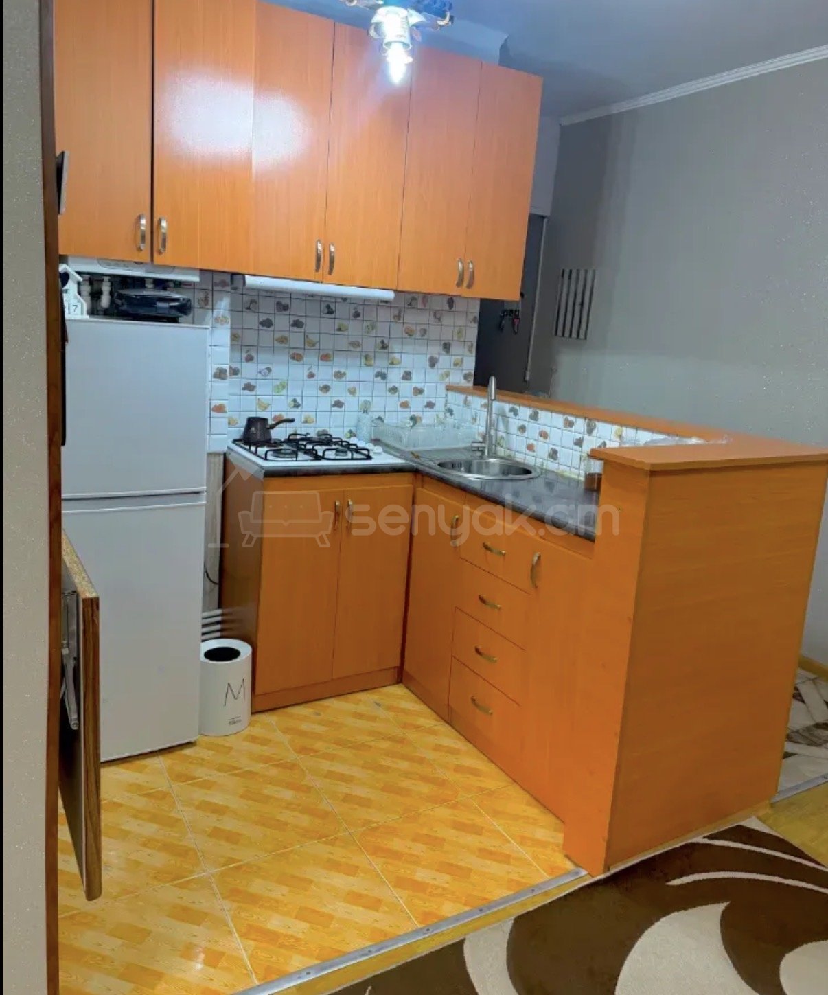 3 Սենյականոց Բնակարան Քարե Շենքում, 47քմ, 3/5 հարկ, Կապիտալ Վերանորոգված, Կահավորված