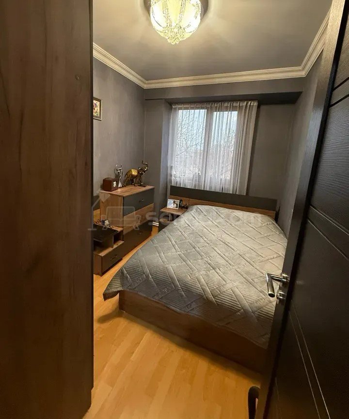 4 Սենյականոց Բնակարան, 87քմ, 4/9 հարկ, Կապիտալ Վերանորոգված