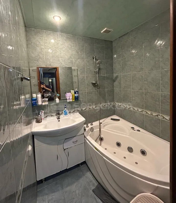4 Սենյականոց Բնակարան, 87քմ, 4/9 հարկ, Կապիտալ Վերանորոգված