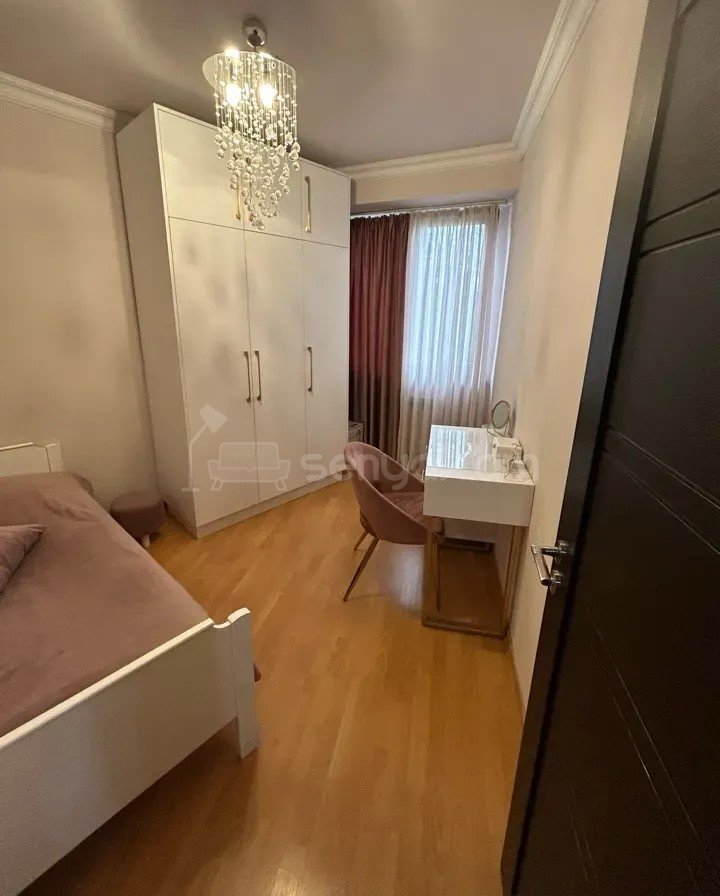 4 Սենյականոց Բնակարան, 87քմ, 4/9 հարկ, Կապիտալ Վերանորոգված