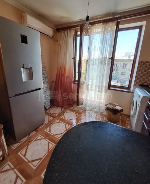 2 Սենյականոց Բնակարան, 30քմ, 4/4 հարկ, Կապիտալ Վերանորոգված