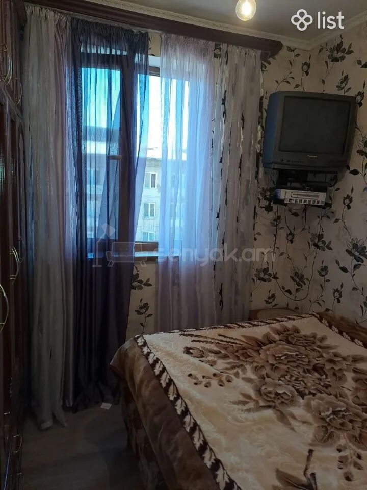 2 Սենյականոց Բնակարան, 30քմ, 4/4 հարկ, Կապիտալ Վերանորոգված